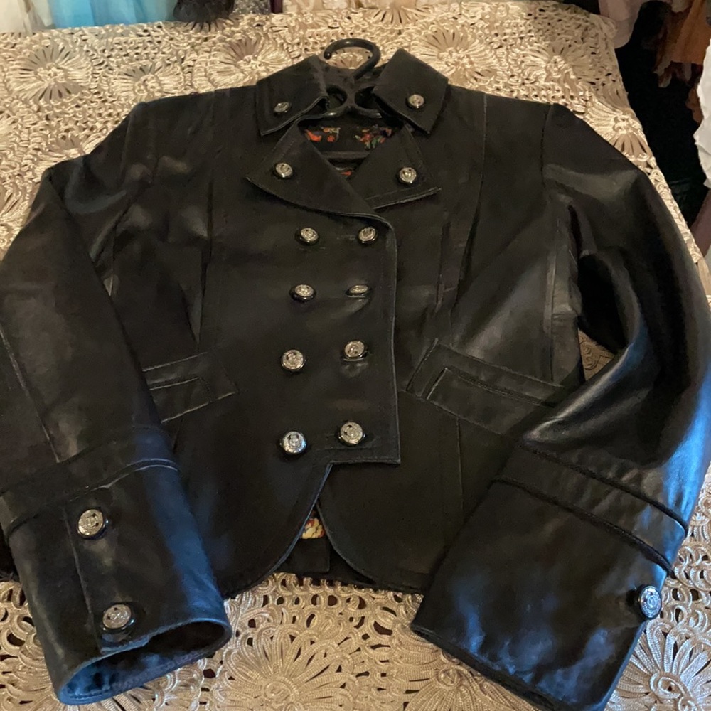 Gorgeous military style leather jacket